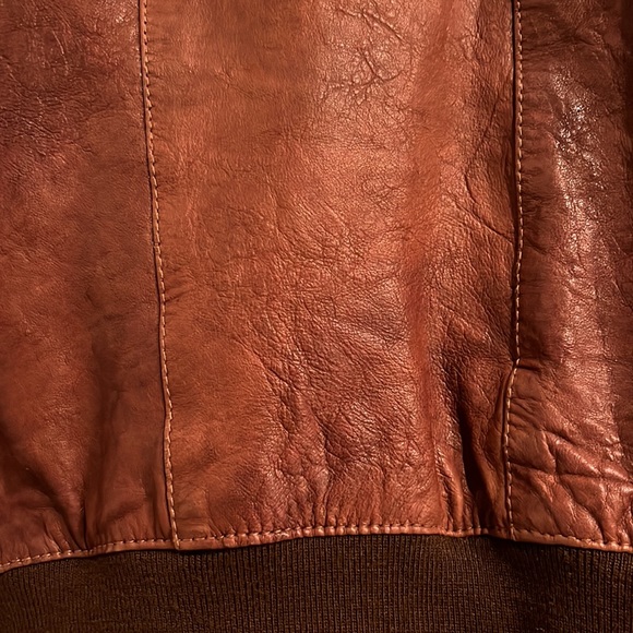 Leather jacket - Picture 3 of 5